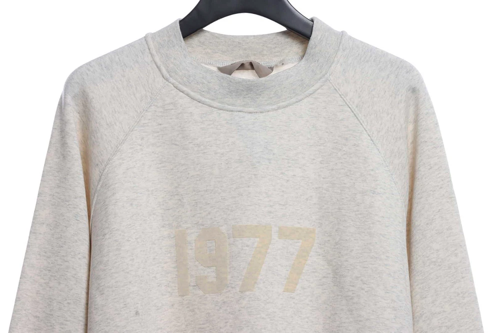 1977 Flocking Fleece Sweatshirt Soft Comfortable Fabric