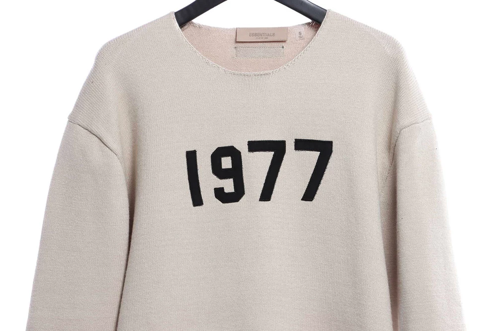 1977 destruction knitted fabric crewneck sweater