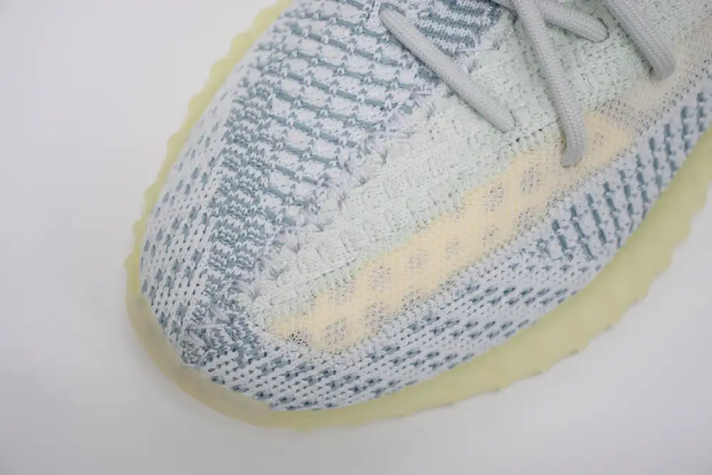 cloud white reflective00007
