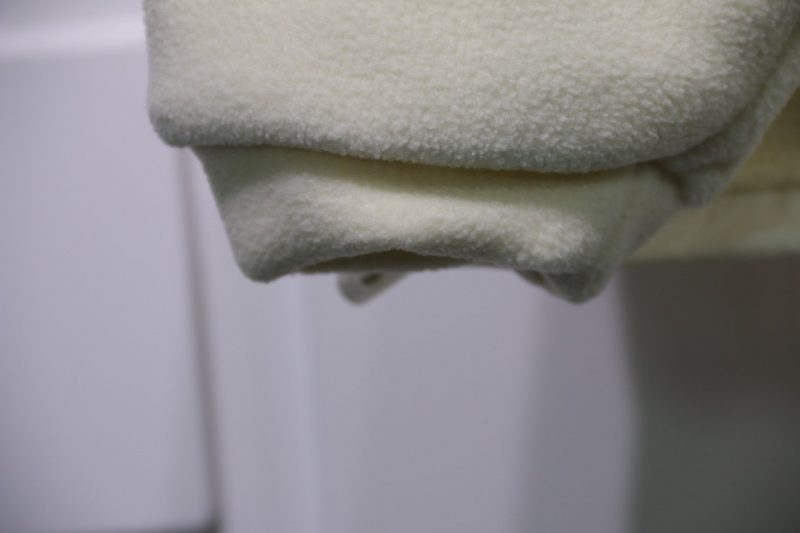 fear of god essentials polar fleece half zip sweater 00010 800x533 1