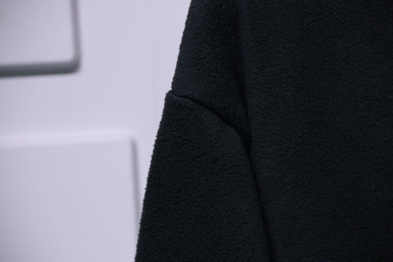 fear of god essentials polar fleece half zip sweater 00026 800x533 1