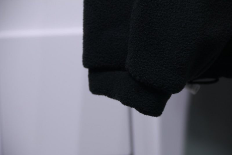 fear of god essentials polar fleece half zip sweater 00033 800x533 1